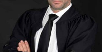 עבודות שירות למפעילה של אתר הימורים