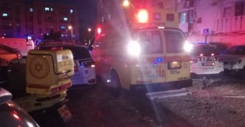 אישום: רצח את שכנו בדקירות סכין ומהלומות פטיש