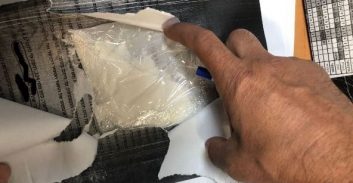 חשד להברחת מעל 150 חבילות סם במסווה מוצרי קוסמטיקה