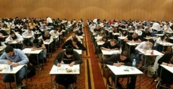 פשרה: חוק הפקטור ירד מהפרק תמורת הורדת הרף בבחינות ההסמכה ל-60