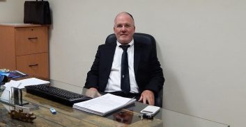 מורשע בניסיון רצח הפך לעו"ד פלילי, שהפך לנאשם בהברחת סמים לכלא