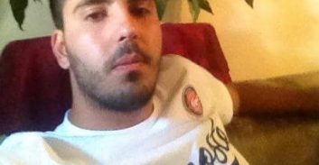 חשד: התחזו לבני משפחות החטופים ו"עקצו" תרומות מהציבור