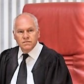 סירב להיות גלגל שלישי. השופט עוזי פוגלמן