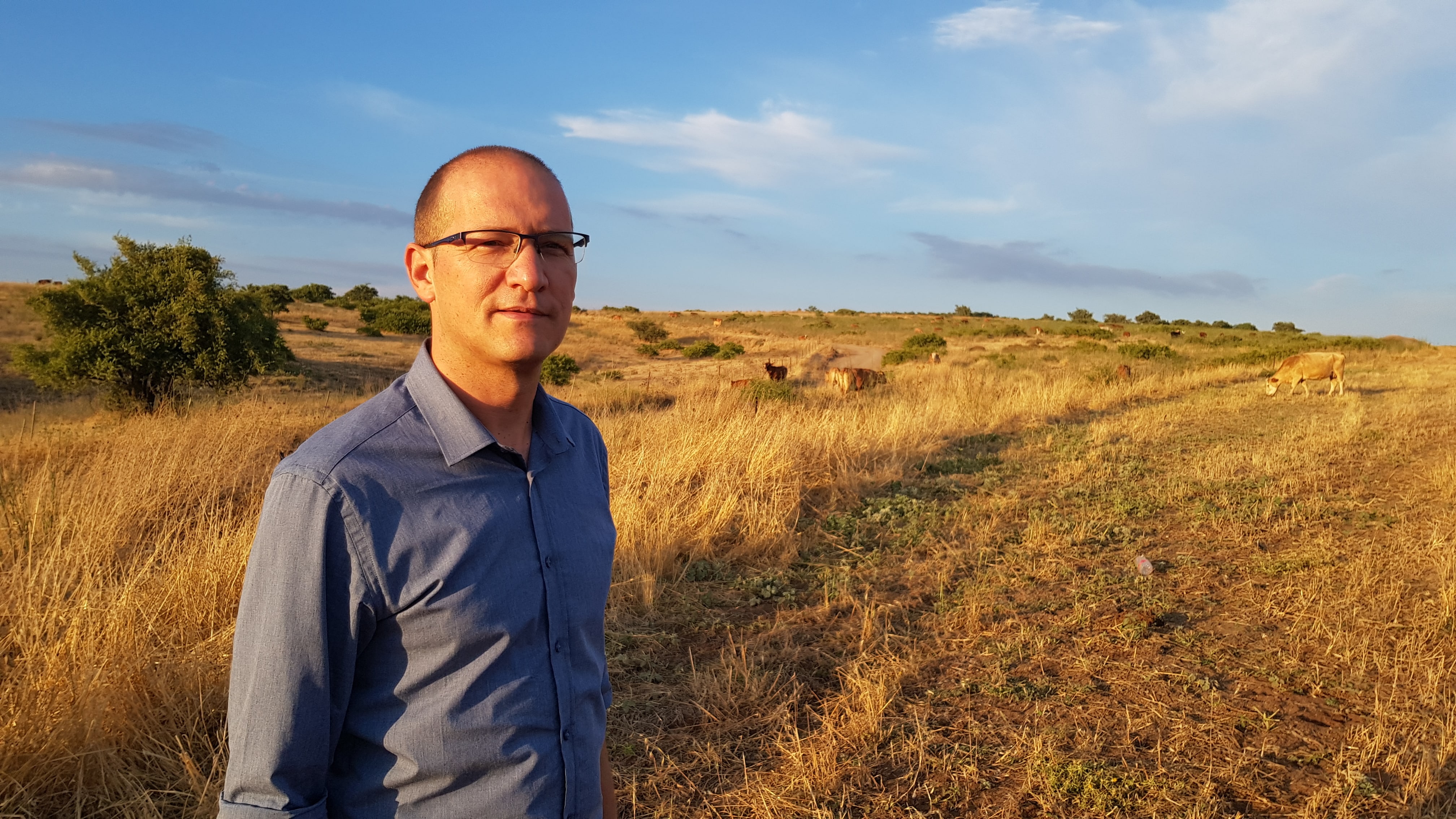 "זה חלום שהולך איתי שנים, לחבר בין עולמות הכתיבה והמשפט". עו"ד תומר שורץ