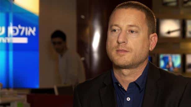 חשף את מעורבות הירש ודיפנס שילד במכרז ניקוי נפלים בחופי ראשל"צ. חיים חבלין, "החדשות"