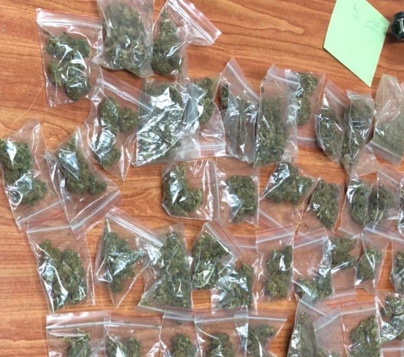 הסמים נמצאו מחולקים למנות (צילום ארכיון להמחשה: דוברות המשטרה)