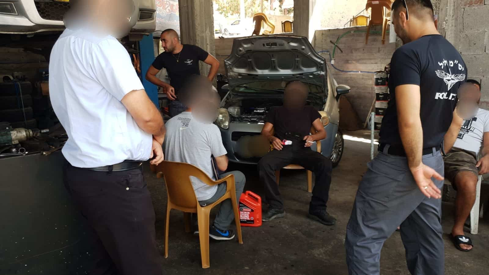 שלושה בעלי מוסכים בשפרעם עוכבו לחקירה (צילום: דוברות המשטרה)