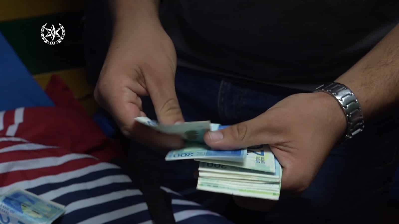 כסף מזומן שנתפס במבצע