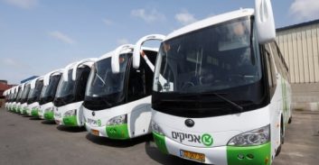 ראש הרשות לתחבורה ציבורית החשוד בשוחד שותק, ומסרב למסור קוד טלפון