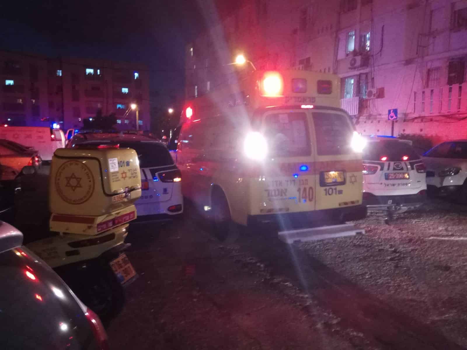 זירת האירוע בקרית ים -  צילום: גל סטבסקי תיעוד מבצעי מד"א