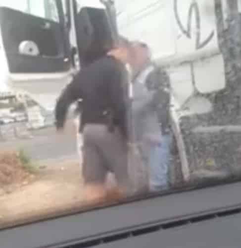 השוטר משה כהן ונהג פלסטיני בתקיפה שתועדה