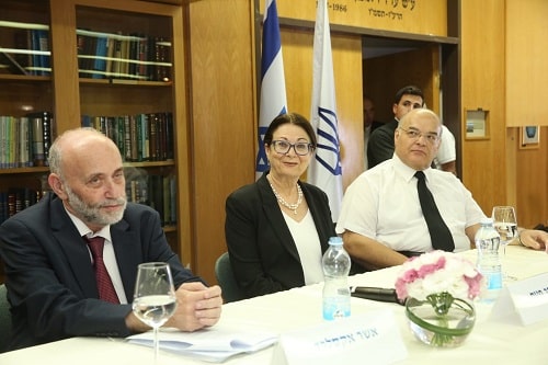 נשיא המחוזי פרקש, הנשיאה חיות ויו"ר המחוז אקסלרד