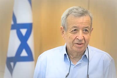 ממליץ גם על ימי עיון וסמינרים בנושא אתיקה. אליעזר ריבלין (צילום: יונתן סינדל, פלאש 90)