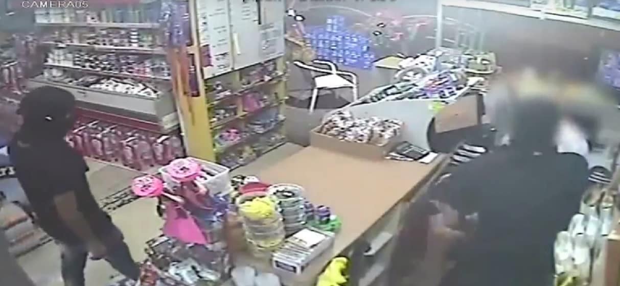 צפו בסרטון: שוד הפיצוצייה ותחנת הדלק