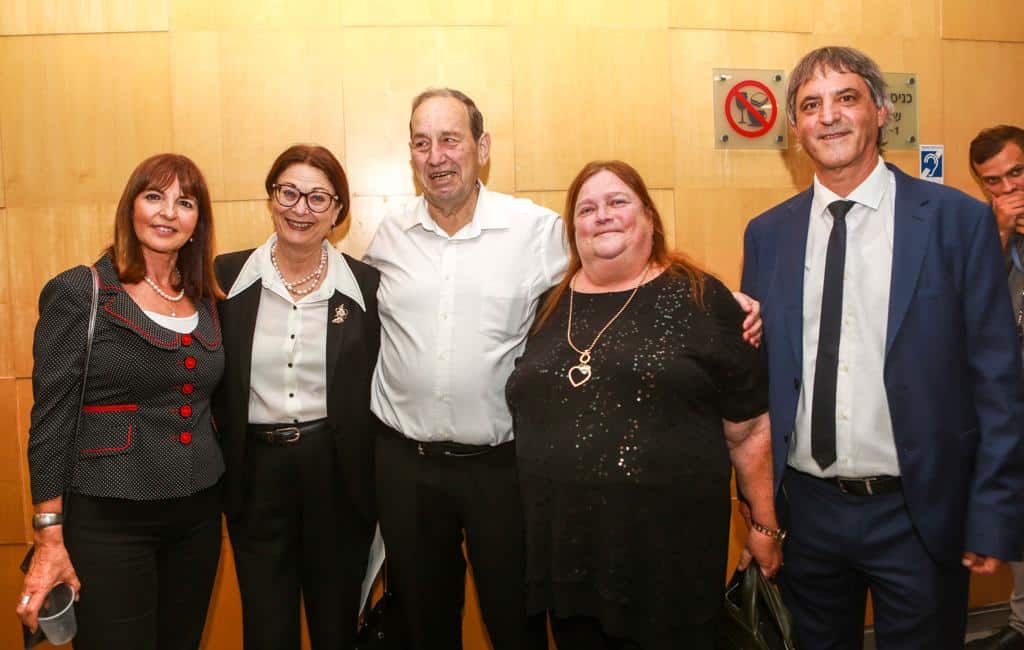 בכנסים השופטים מכבדים. עו"ד אבי חימי מארח את עינת רון, אברהם טל, אסתר חיות ורות לורך