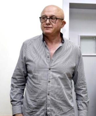 לפי החשד, צבר סכומים דמיוניים של שוחד מקבלנים. גדי רייבוך