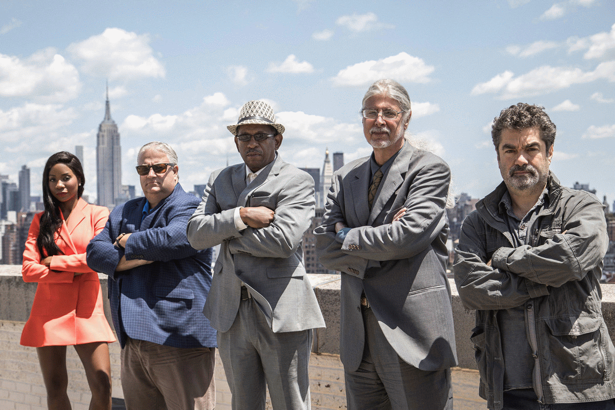 עו"ד לזכויות אדם, תובעת, חוקר משטרה לשעבר, חוקרת פרטית ובלש. ג'ו ברלינר (מימין) והצוות שלו (באדיבות יס)