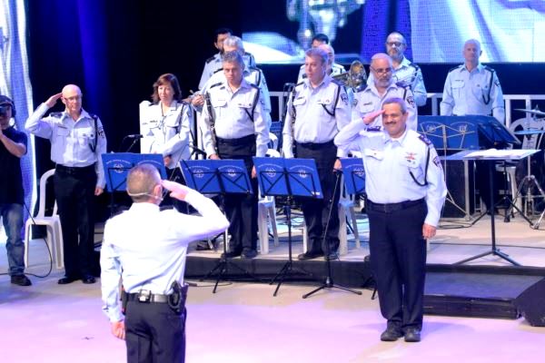 את המנגינה הזו היה אסור להפסיק, אבל ארדן, משיקולים פופוליסטים צרים, בא חשבון עם אלשיך