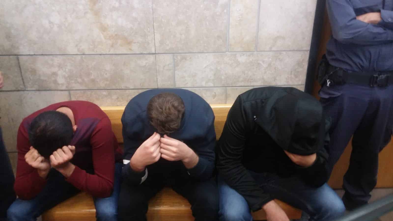 רופאים, סטאז'רים ורוקחים. העצורים בבית המשפט