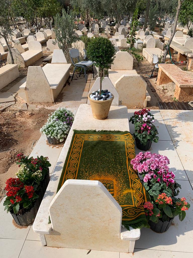 קבר האח בבית העלמין בג'לג'וליה