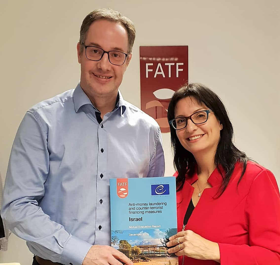 שלומית ווגמן רטנר ומזכיר FATF דיויד לואיס