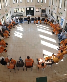 אלפי משוחררים ללא השלמת טיפול שיקומי וללא ליווי מקצועי