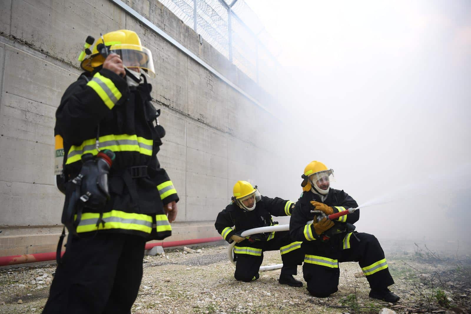 כוחות הכיבוי בעיצומו של התרגיל
