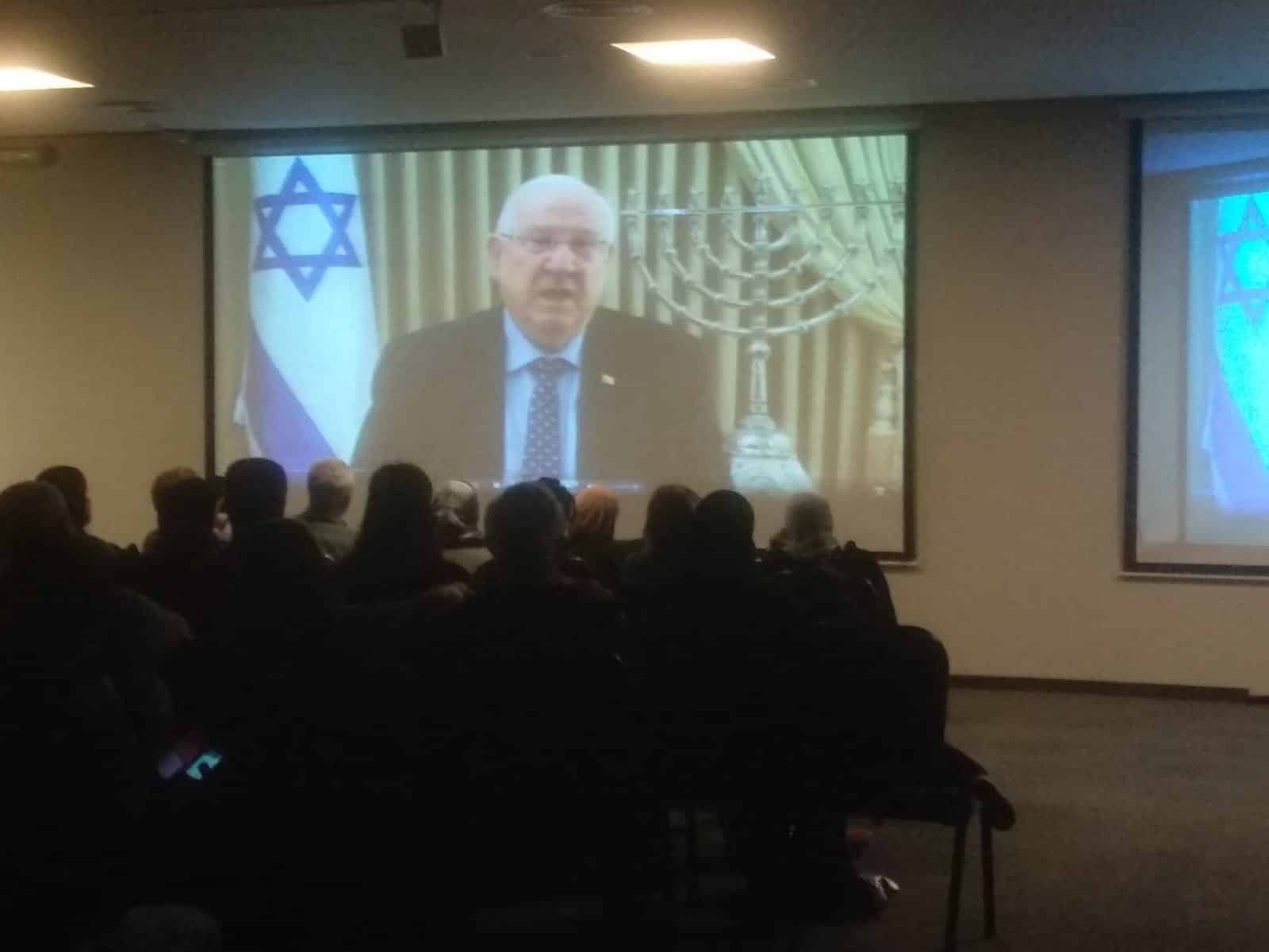 לראשונה, נשיא המדינה בברכה מצולמת