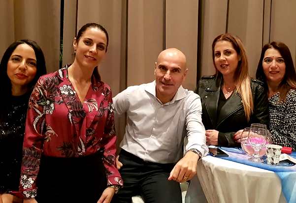 רוצים לשמוע רכילות על גירושין ונסיעות לחו"ל? תתאפקו שבוע. נווה עם עורכות דין בכנס השנתי לדיני משפחה באילת. מימן: מילי אשר, דפנה לביא, דנית יזדי, קרולין עידן