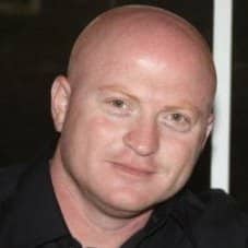 כיפה אדומה 2. איציק גפן