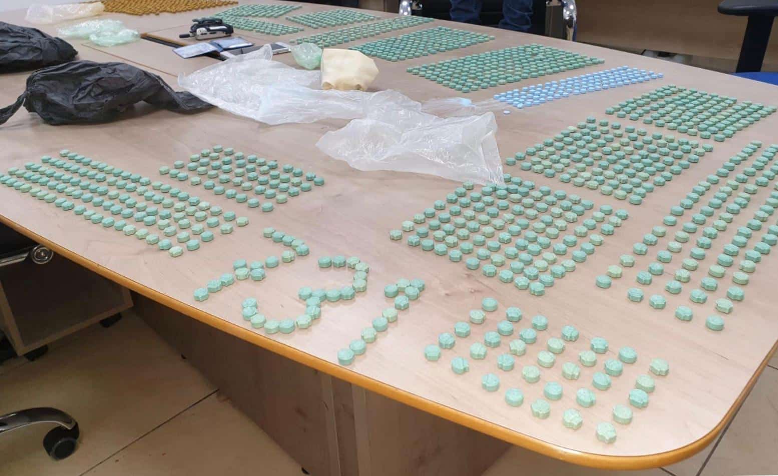 כדורי אקסטזי (צילום ארכיון להמחשה: דוברות המשטרה)