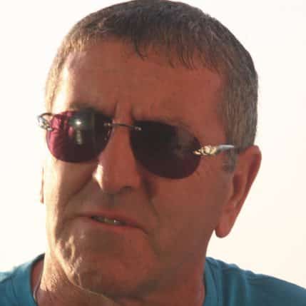 אליעזר כאמל (קוני). נעצר ליד הילטון