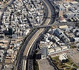 תחילה מונה לעוזר מנכ"ל בנתיבי איילון (צילום: קובי גדעון, פלאש 90)