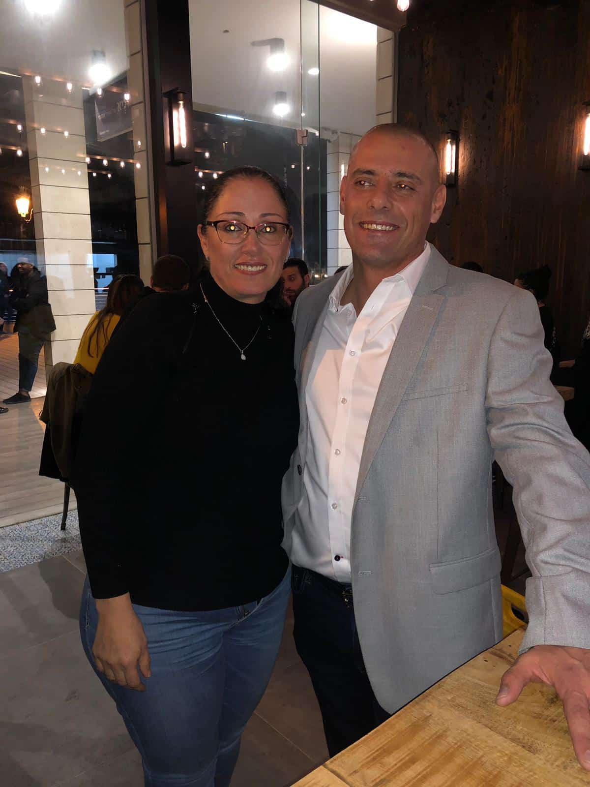 עם האחות, אורלי בן סימון