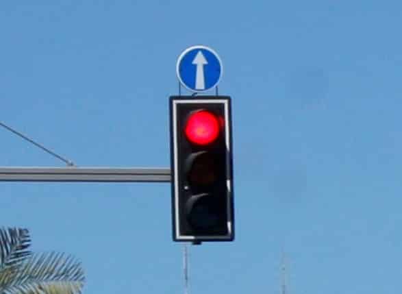 מי חצה את הצומת באור אדום? העדים או הנאשמת? (צילום להמחשה: פלאש 90)