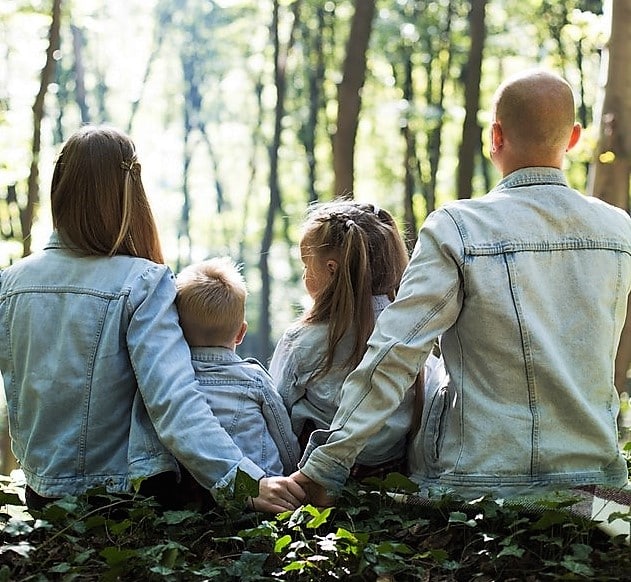 גם ההורים ביקשו להשאיר אותה אצל הדודה ובעלה (צילום אילוסטרציה: John-Mark Smith מאתר unsplas