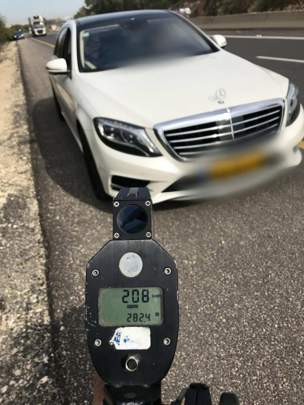 טס נמוך מדי ורישיוו נפסל ל-30 יום