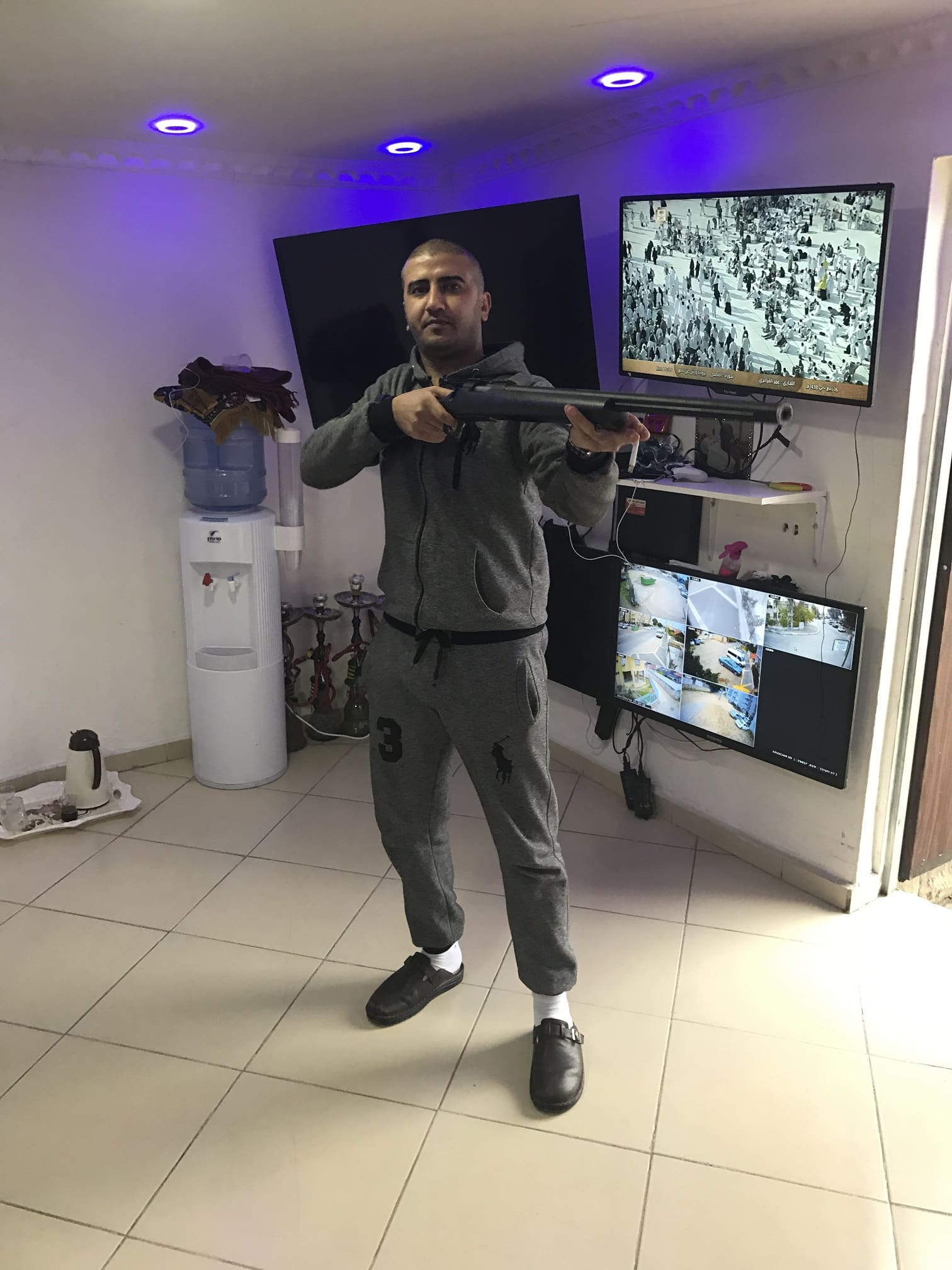 אחד הצילומים המפלילים של אחמד אלעסווי