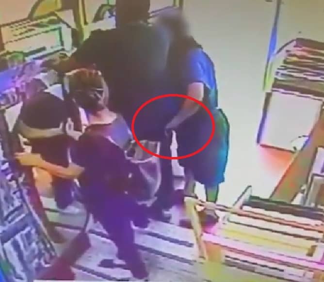 רות מנג'ם בפעולה