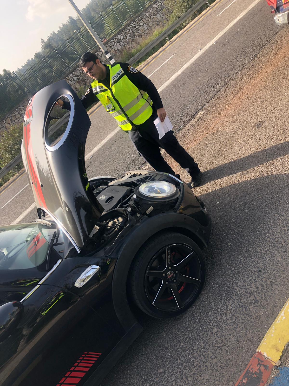 הרכב עבר שיפורים לטובת מרוצים? (צילום: דוברות המשטרה)