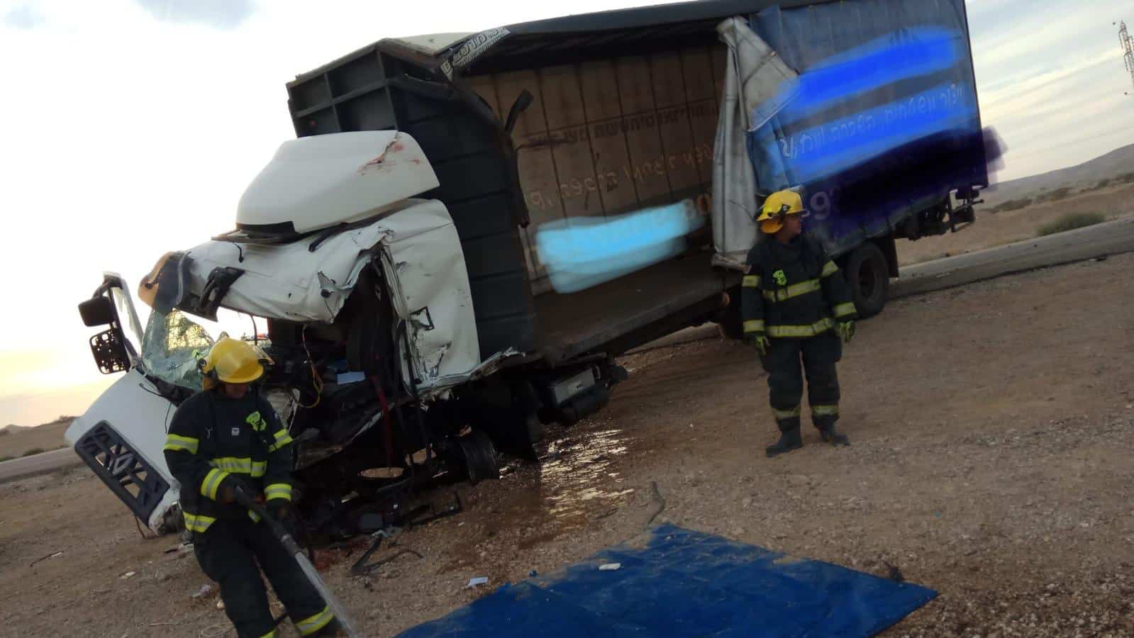 זירת התאונה (צילום: דוברות כבאות והצלה לישראל נגב מזרחי)