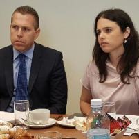 השרים ארדן ושקד. הכדור חזר אליהם