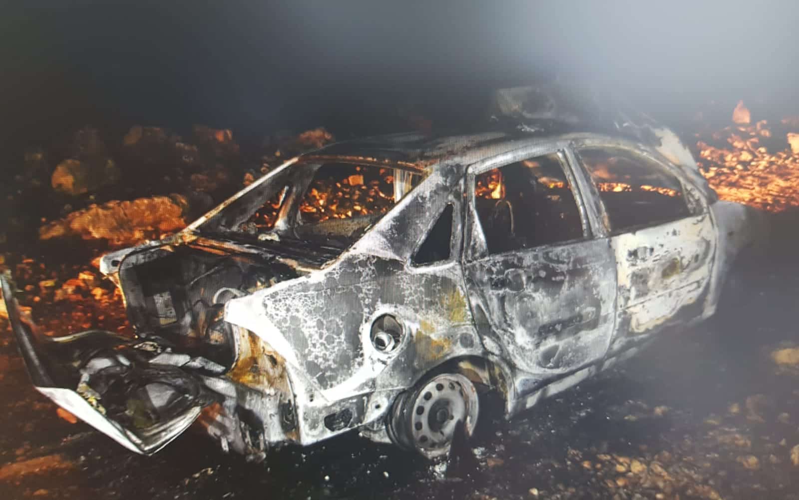 רכבם של הנאשמים לאחר שהוצת