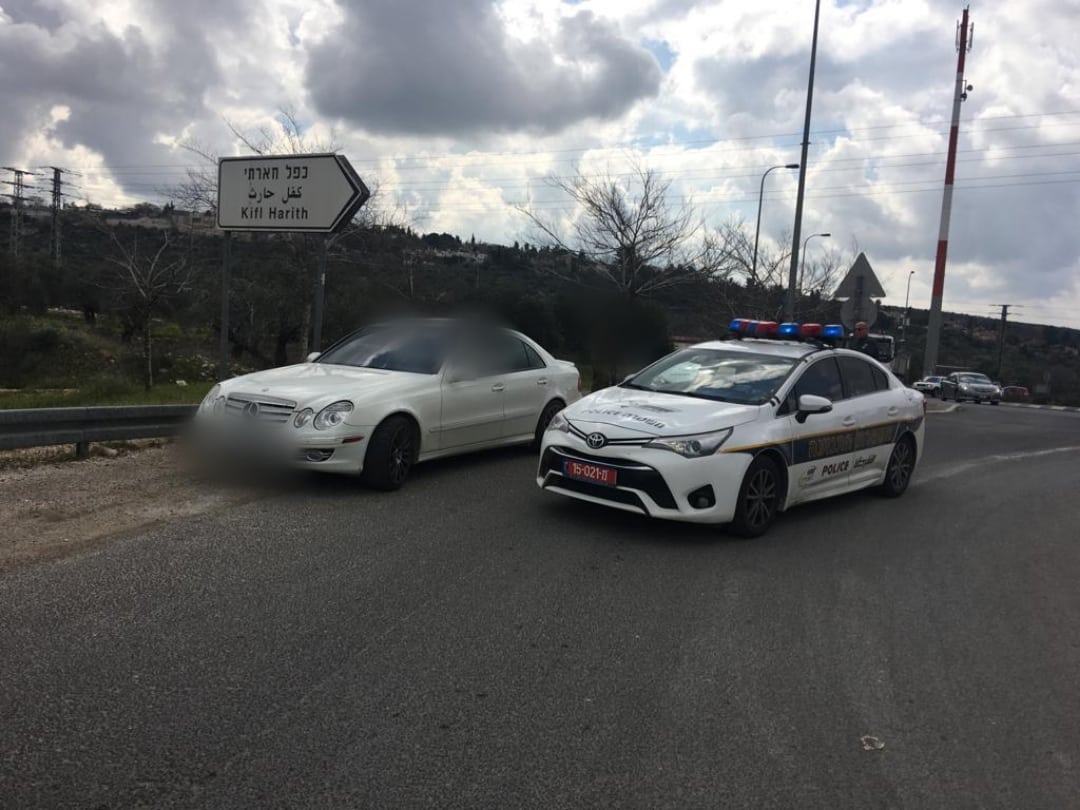 אחד מכלי הרכב שנעצרו במהלך המבצע (צילום: דוברות המשטרה)