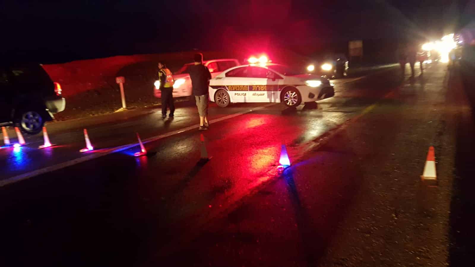 הרכב נחסם והנהג נעצר (צילום: דוברות המשטרה)