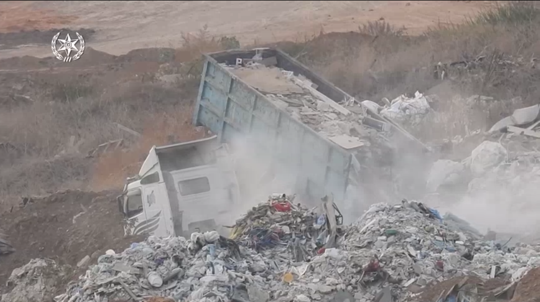 אחת ממטמנות הפסולת הפיראטיות