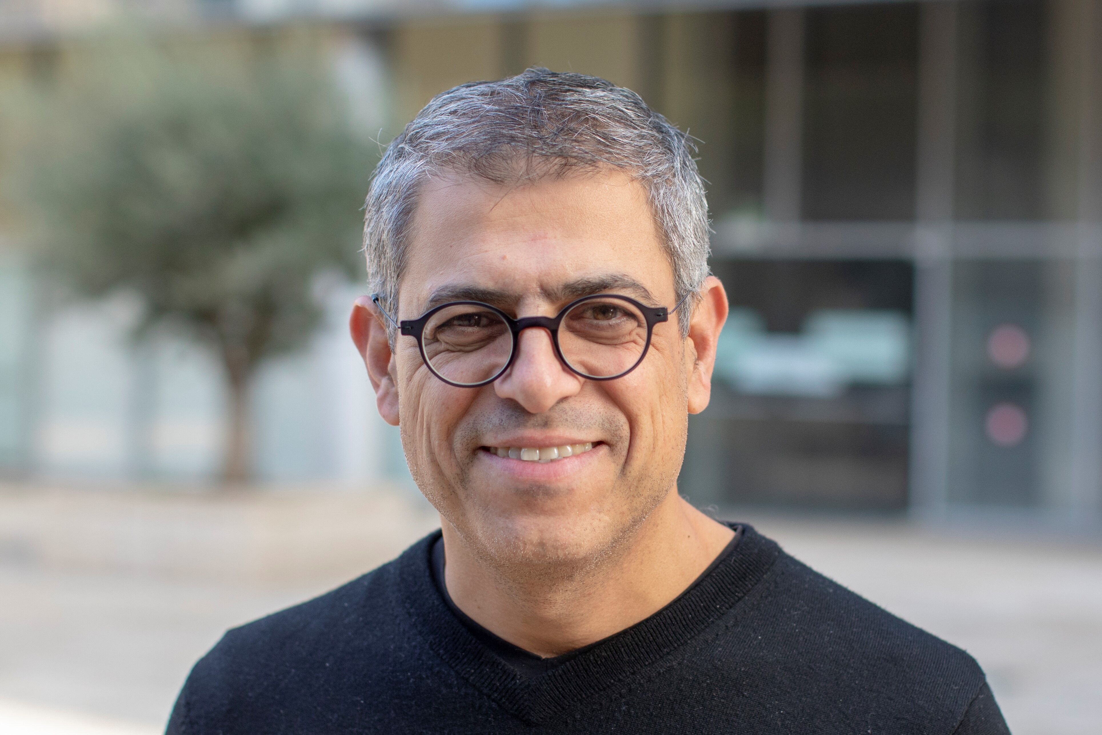 ד"ר רוברט אסחאק