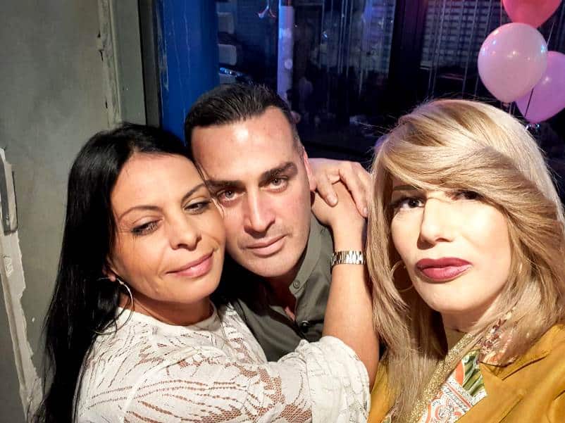 עם המוציא והמביא יוני ג'ורנו ושוש מרום