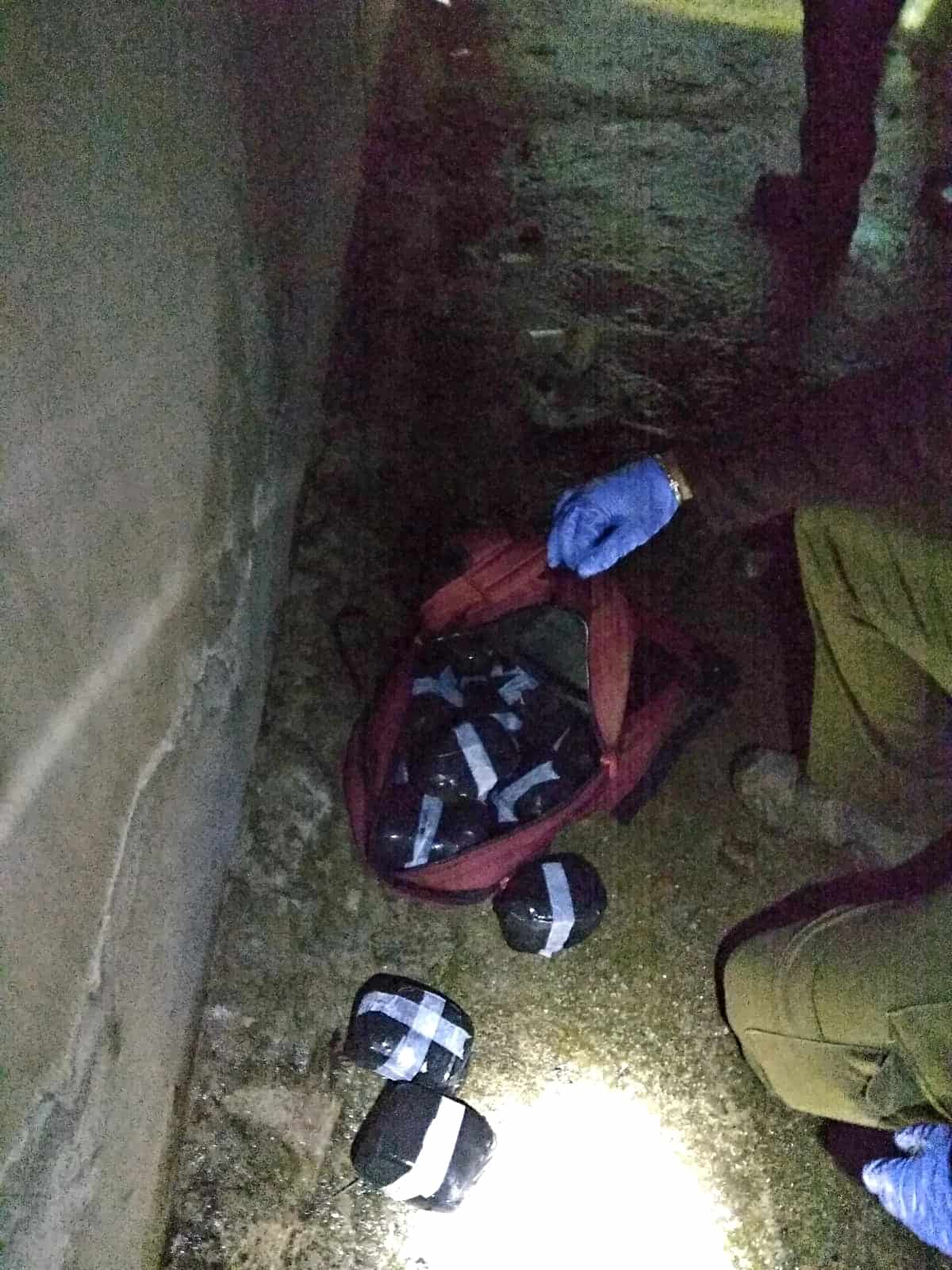 הסמים שנתפסו (צילום: דוברות המשטרה)