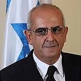 שלוש תמונות. השופט ציון קפאח